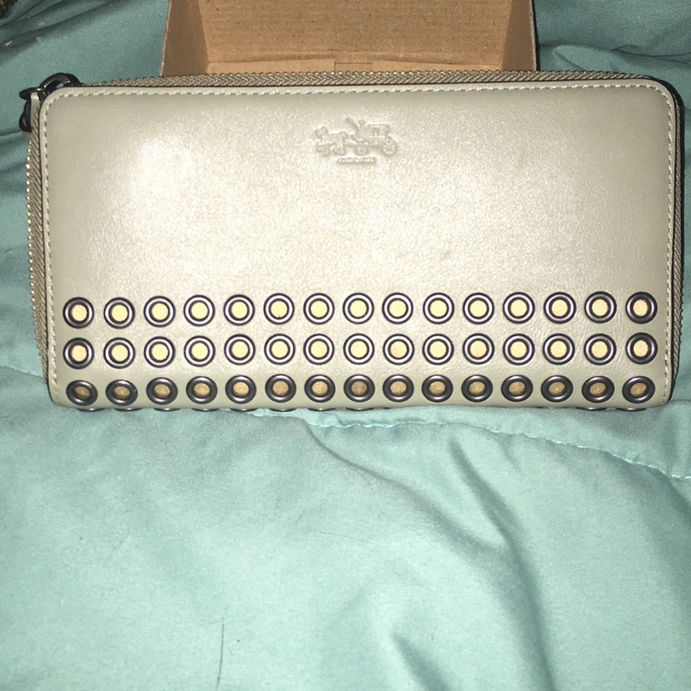 Coach Riveted Accordion Wallet in Surplus
